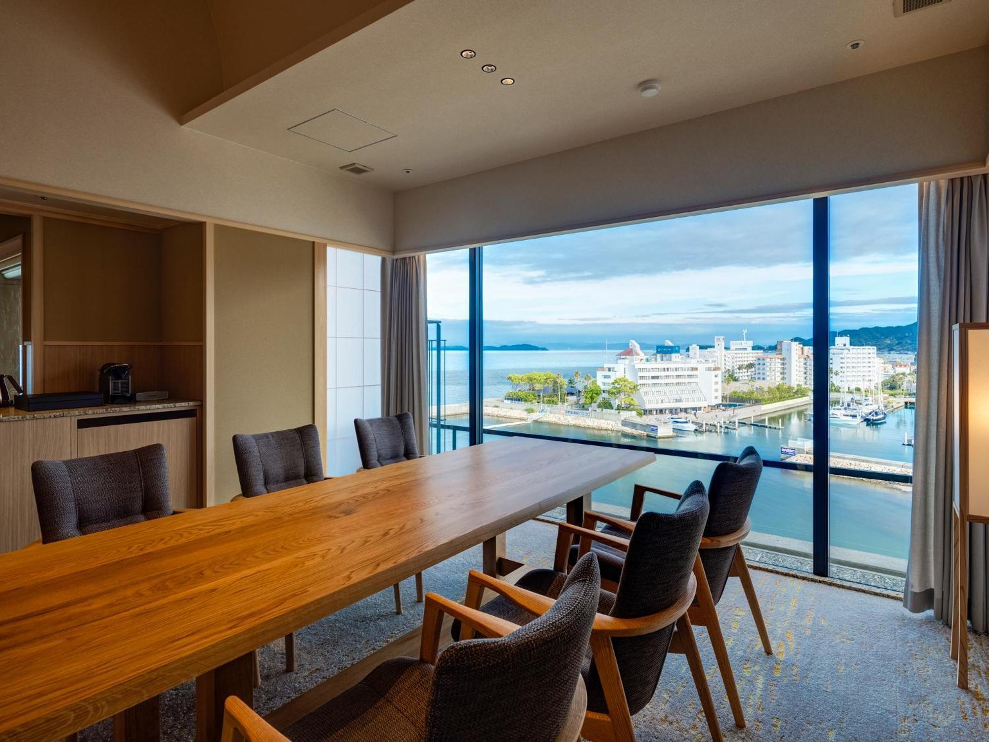 Awaji Yumesenkei Hotel Sumoto Quarto foto